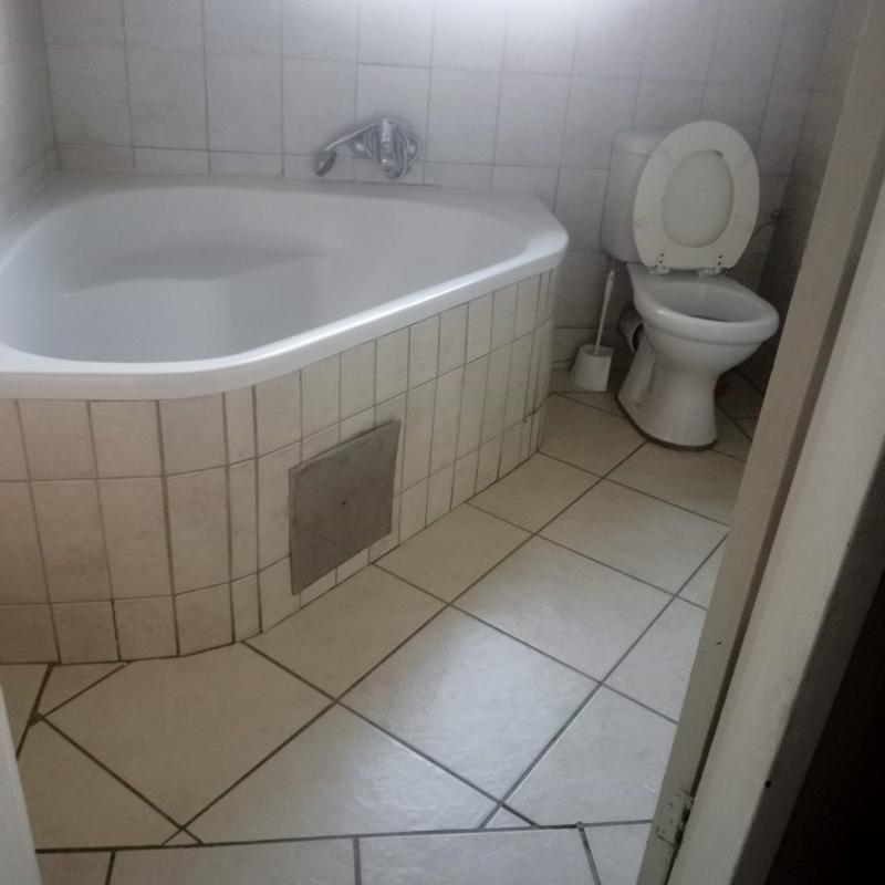 2 Bedroom Property for Sale in Rustenburg Central North West